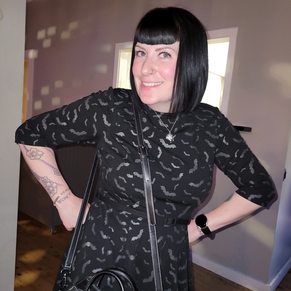 Meet your Posher, Mikayla - Picture 2 of 4